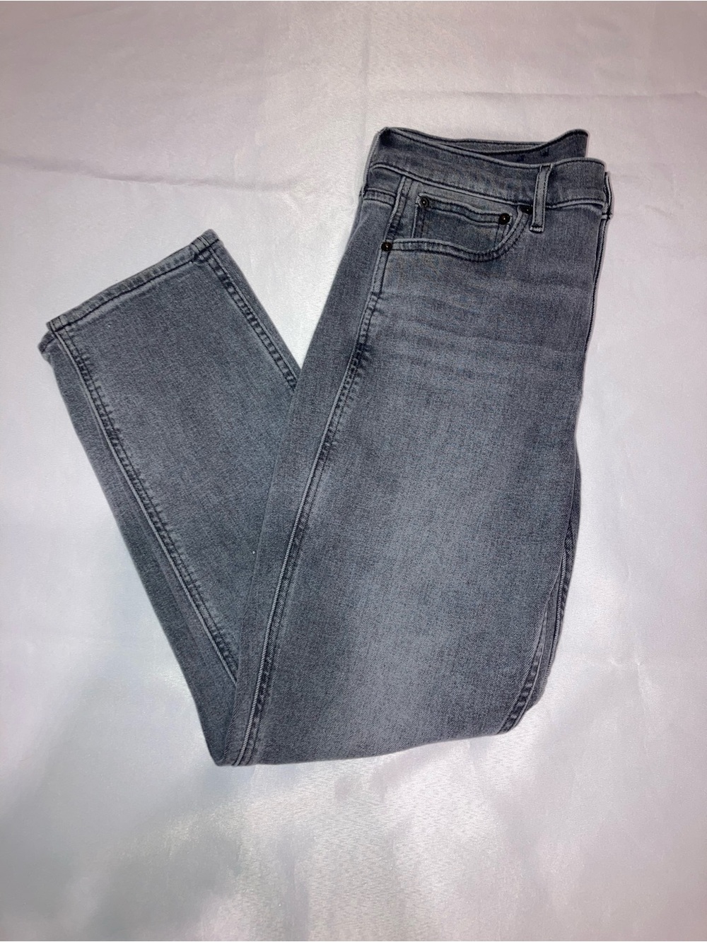 GAP Women's Light Gray Skinny Jeans